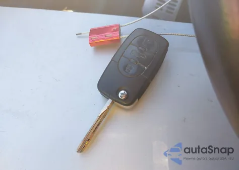 2001 Audi Tt из США, поврежденный, VIN TRUTC28N011001635